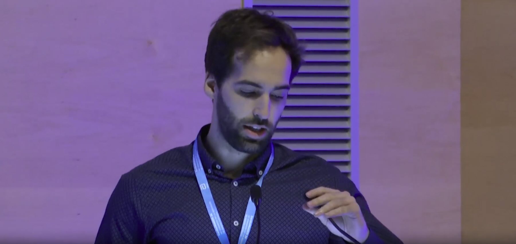 Validación de un dispositivo de ecografía de bolsillo para la evaluación de la estenosis aórtica