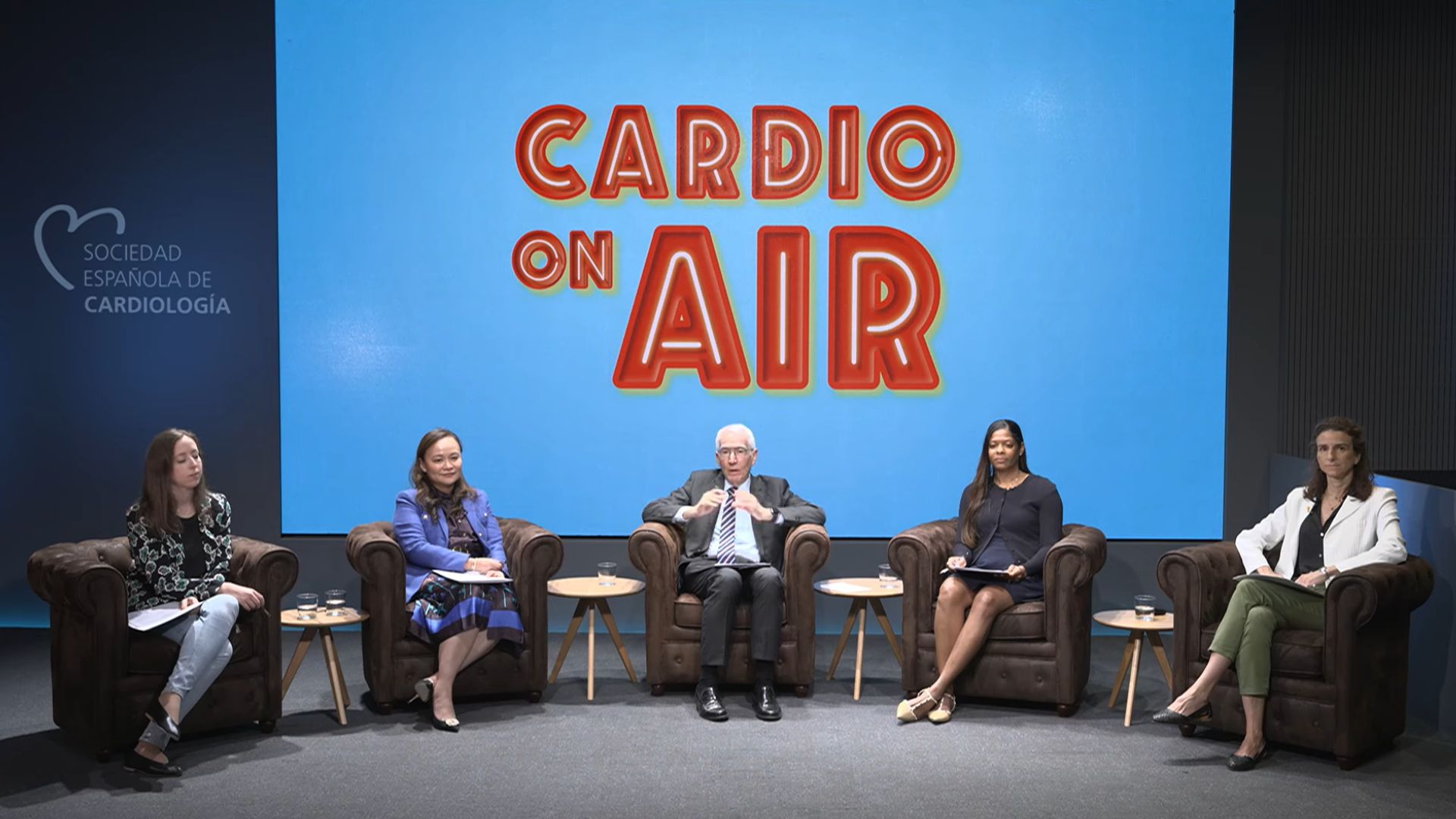 Women Cardiologists: experience in Spain and in America