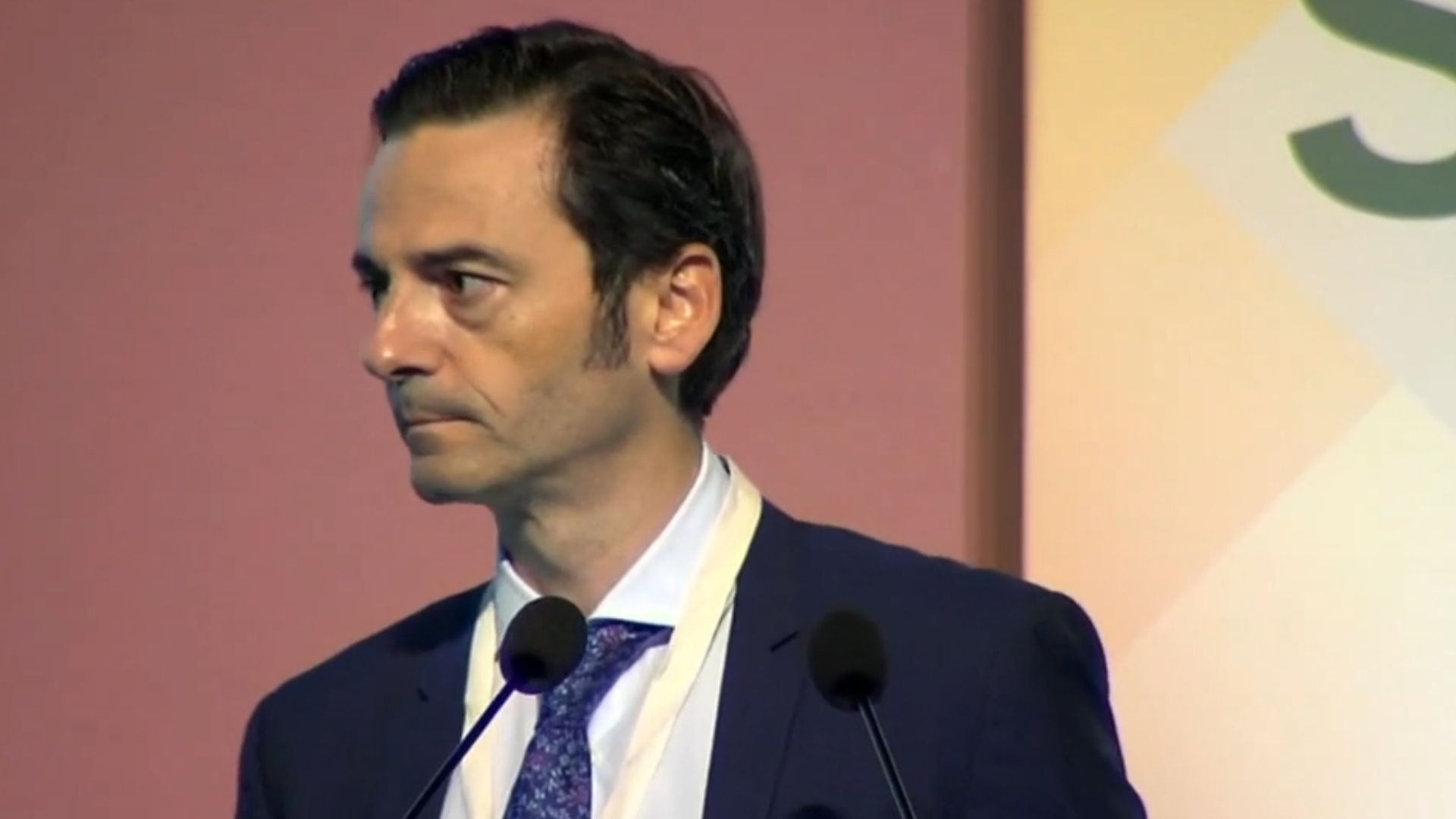 Miocardiopatía dilatada y enfermedad coronaria: ¿qué pacientes se benefician de la revascularización?