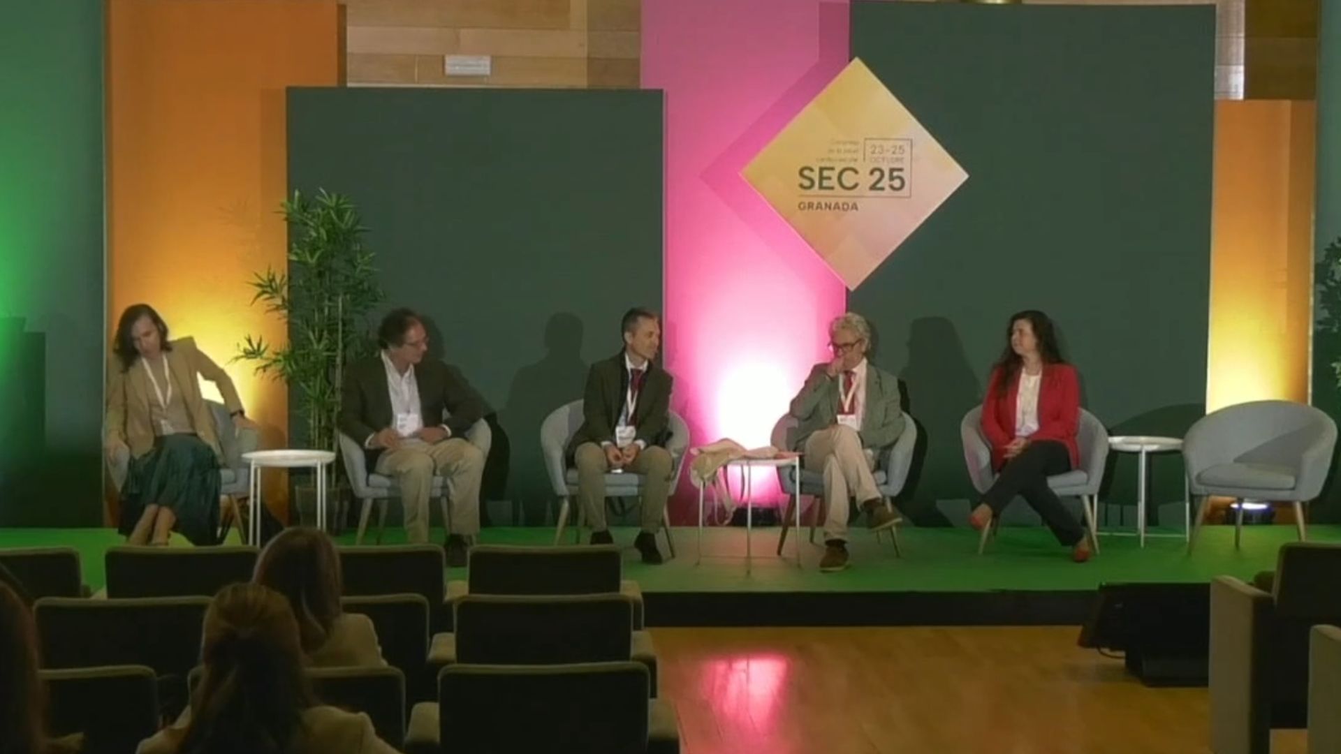 Fibrilaci&oacute;n auricular y c&aacute;ncer gastrointestinal activo. &iquest;Anticoagular? Si/No &iquest;Cu&aacute;ndo? &iquest;C&oacute;mo?